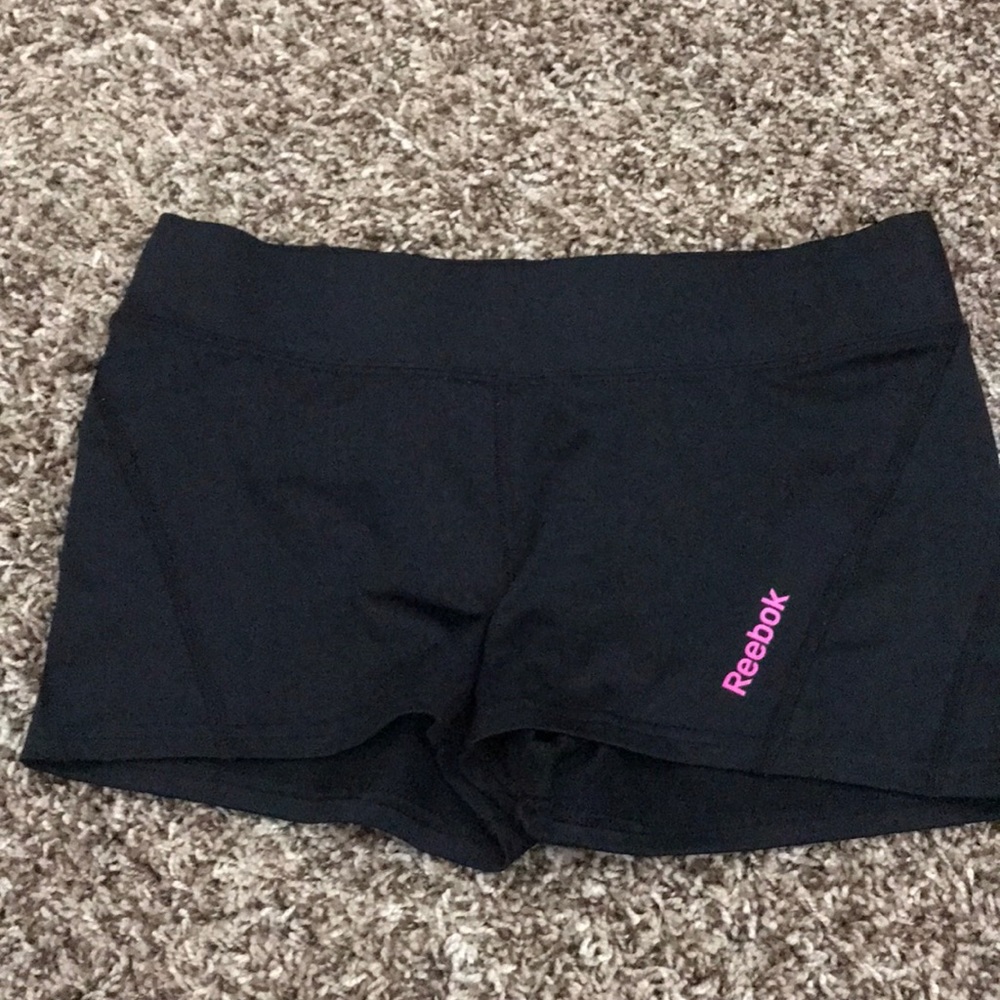 Reebok women’s black workout shorts size medium